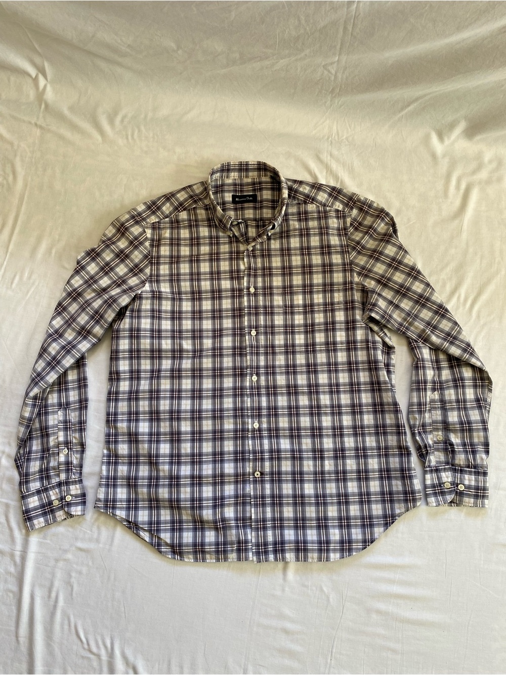 Massimo Dutti Men's White and Navy Plaid Button-Down Shirt